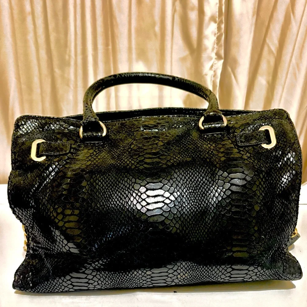 MICHAEL Michael Kors Black Phyton Effect Leather East West Hamilton EX COND